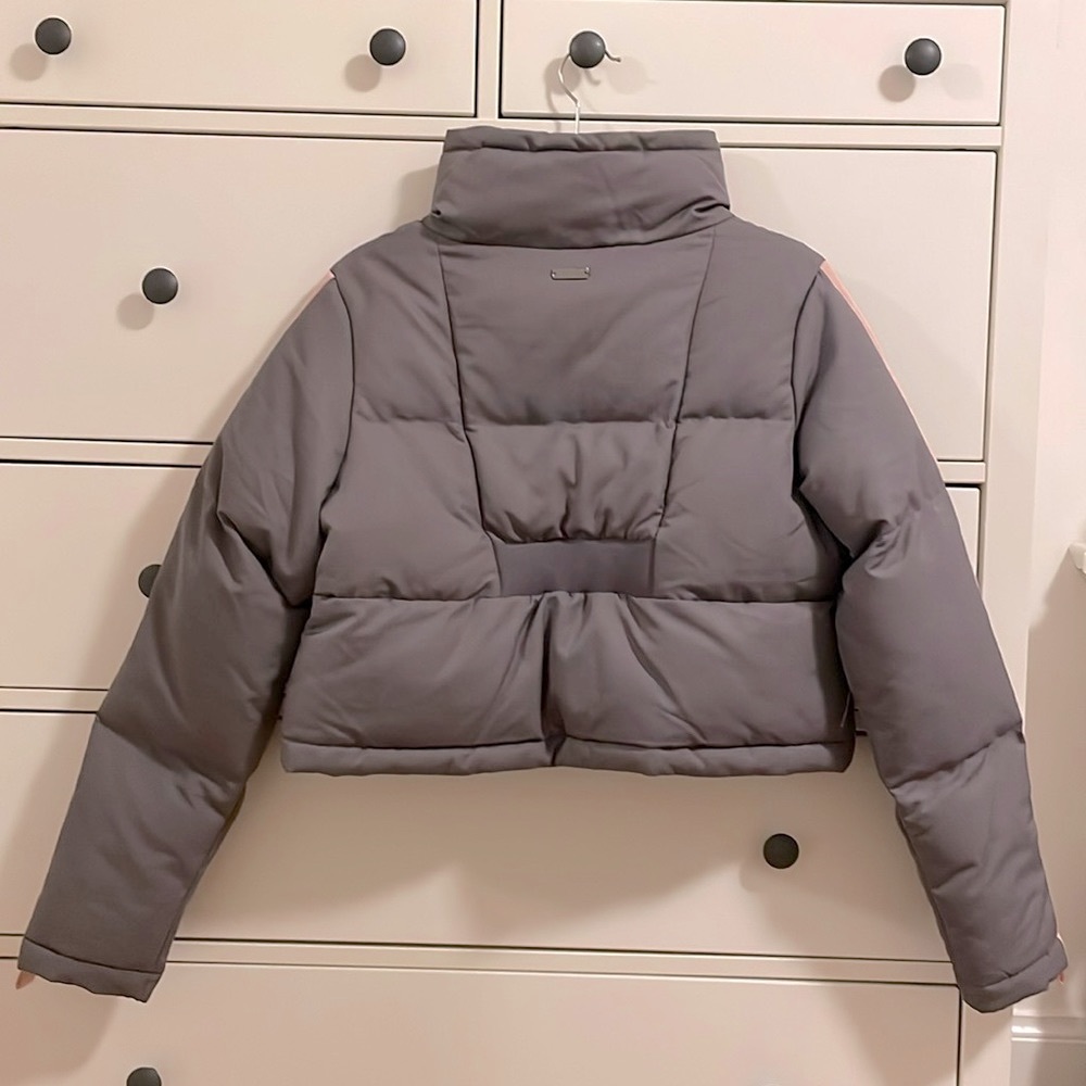 NWOT Gymshark Oversized Lavender Grey and Pink Cropped Puffer Jacket - Picture 5 of 6